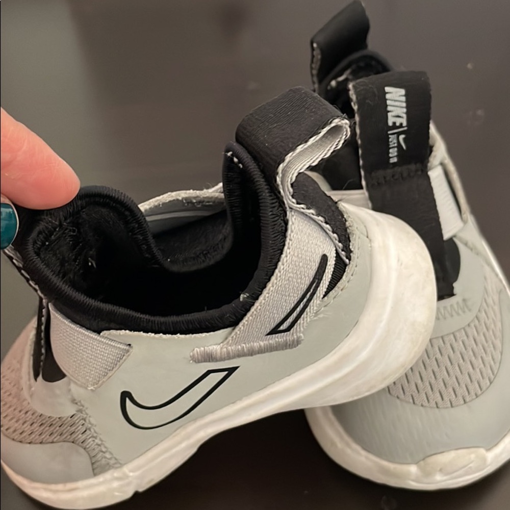 Nike flex toddler